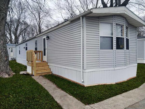 1987  Mobile Home For Sale