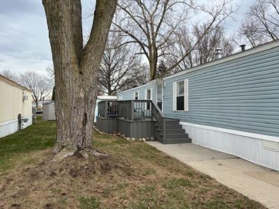 Photo 2 of 13 of home located at 43372 Notre Dame E. #289 Sterling Heights, MI 48314