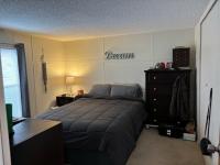 1995 Holly Park Manufactured Home