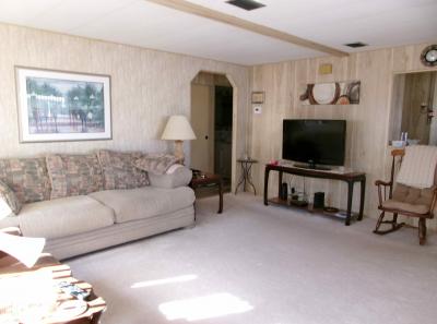 Photo 4 of 16 of home located at 7100 Ulmerton Rd - Lot 830 Largo, FL 33771