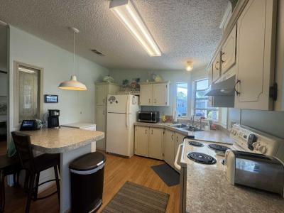 Photo 5 of 11 of home located at 1139 SE Oak Grove Terrace Crystal River, FL 34429