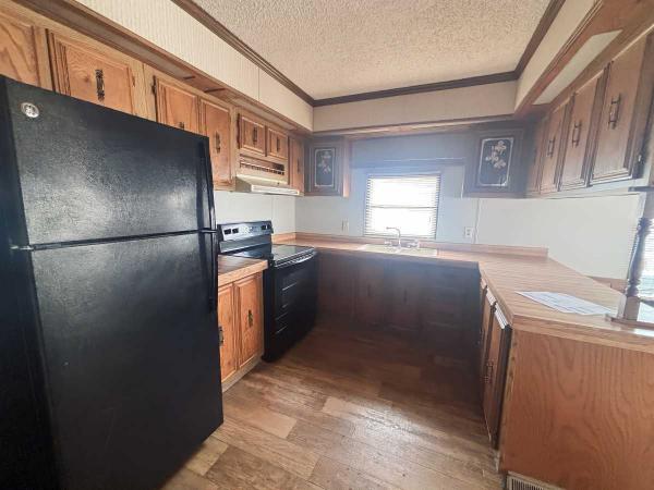 1988  Mobile Home For Sale