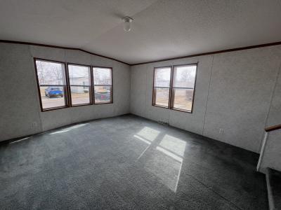 Photo 4 of 15 of home located at 6007 S Canterbury Pl Sioux Falls, SD 57106