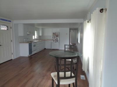 Photo 4 of 10 of home located at 2315 N.broughton Ct. Portland, OR 97217