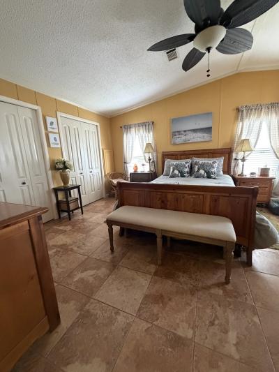 Photo 4 of 7 of home located at 488 Maplewood Lane Naples, FL 34112