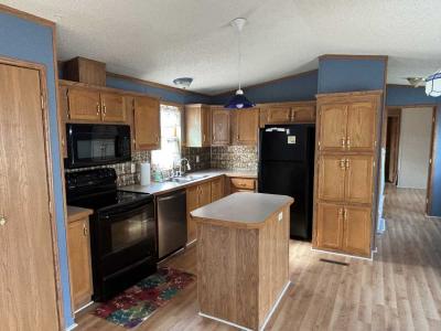 Photo 3 of 15 of home located at 2027 Roundtable Rd North Mankato, MN 56003