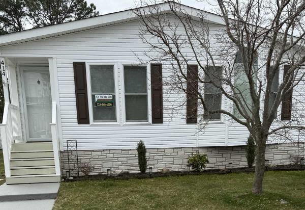 2000 Pine Grove Mobile Home For Sale