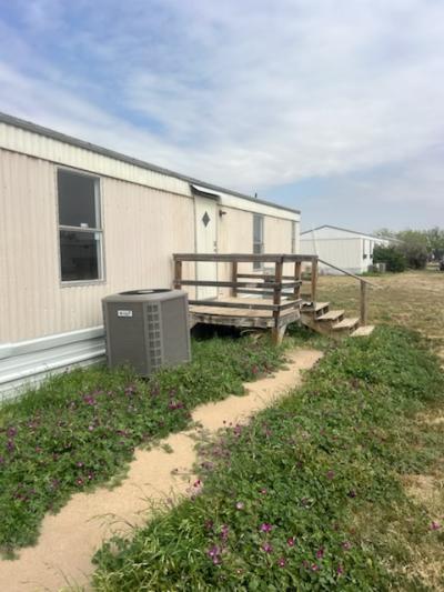 Photo 2 of 11 of home located at 3300 Voight Blvd #213 San Angelo, TX 76905