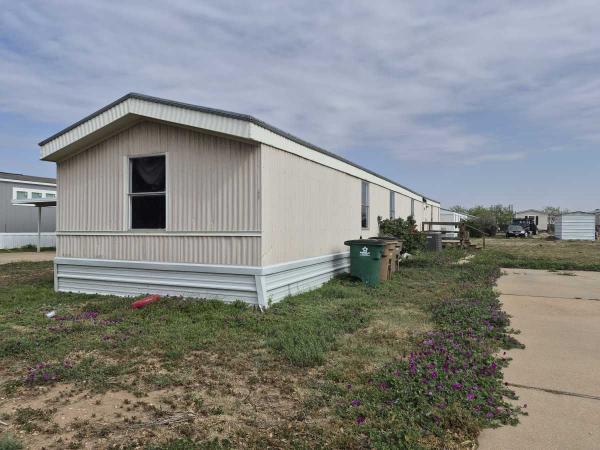 1996 CMH Manufacturing Inc Mobile Home For Sale