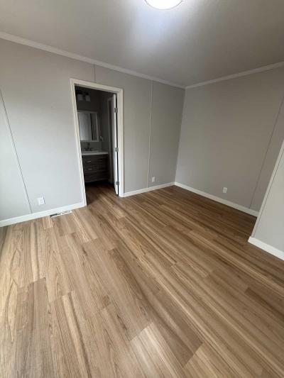 Photo 3 of 6 of home located at 2100 W 100th Ave #41 Thornton, CO 80260