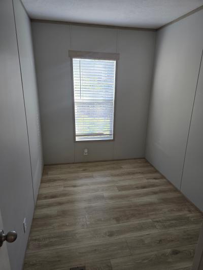 Photo 3 of 6 of home located at 2807 Sunland Drive Jacksonville, FL 32250