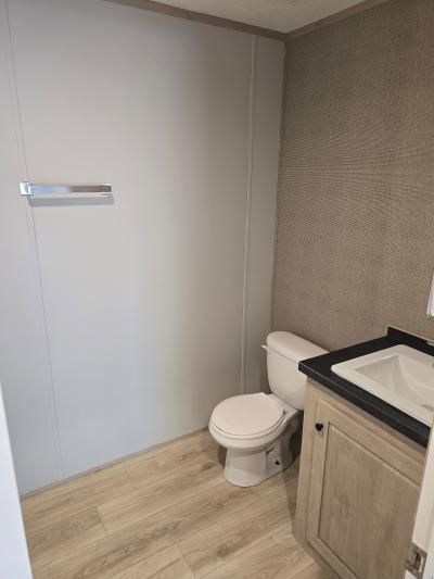 Photo 4 of 6 of home located at 2807 Sunland Drive Jacksonville, FL 32250