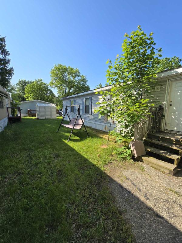 2002 Holly Park Mobile Home For Sale