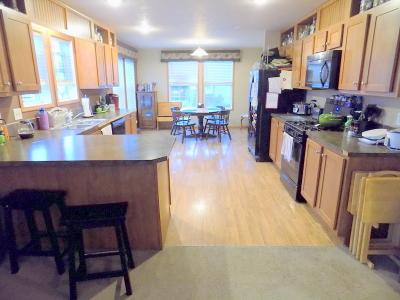 Photo 3 of 31 of home located at 24829 Frontier Circle Flat Rock, MI 48134