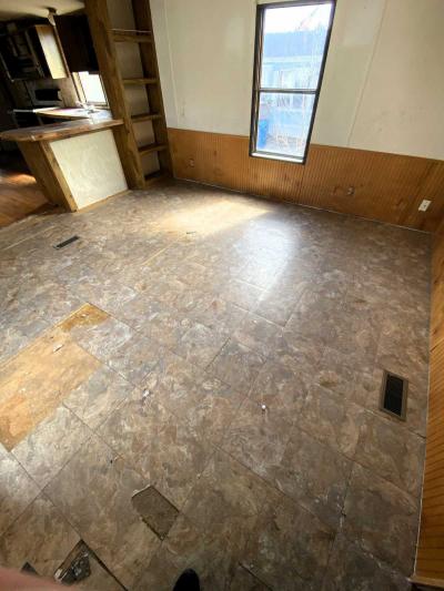 Photo 5 of 11 of home located at 1890 Fenn St. #422 Milford, MI 48381