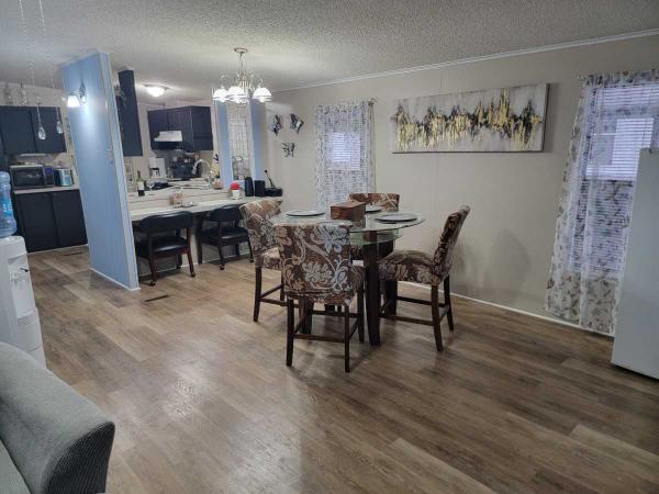 1988  Mobile Home For Sale