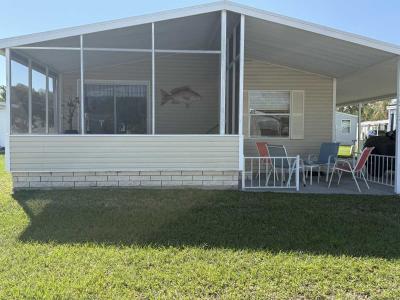 Mobile Home at 5952 Utopia Dr Zephyrhills, FL 33540