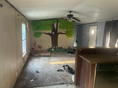 Photo 4 of 6 of home located at 34206 Wood Ln Duke, MO 65461