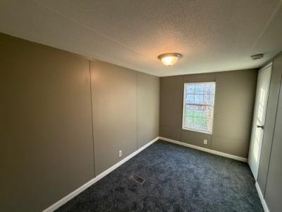 Photo 3 of 18 of home located at 12834 Lake Circle Dr Alexandria, KY 41001