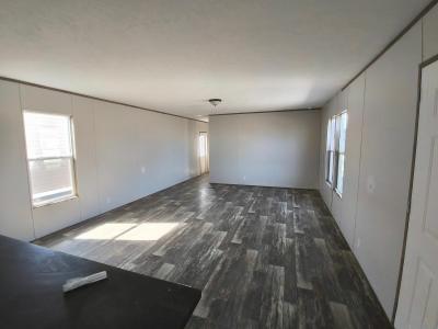 Photo 5 of 7 of home located at 914 Il 15 Sims, IL 62886