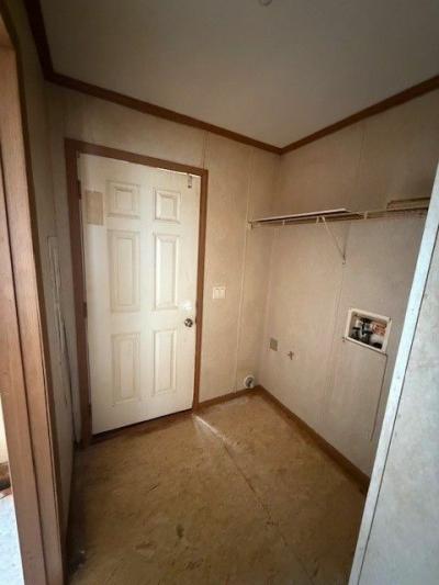 Photo 4 of 13 of home located at 113 Caldwell Lane Clothier, WV 25047