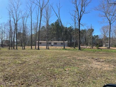 Mobile Home at 301 Farris Rd Eldridge, AL 35554