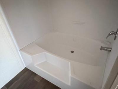 Photo 4 of 14 of home located at 8207 Central Ave Albuquerque, NM 87101