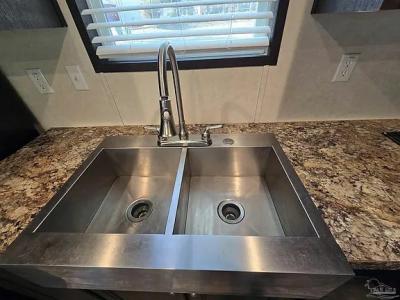 Photo 2 of 16 of home located at 3178 Audrey Dr Crestview, FL 32539