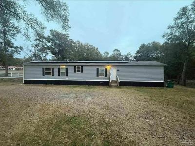 Mobile Home at 3178 Audrey Dr Crestview, FL 32539