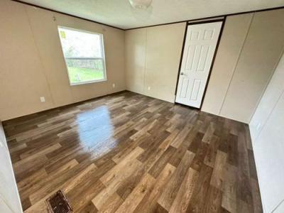 Photo 4 of 10 of home located at 509 Brand Ln Space 23 Stafford, TX 77477