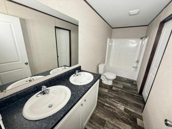 2025 CHPR3256H Mobile Home For Sale