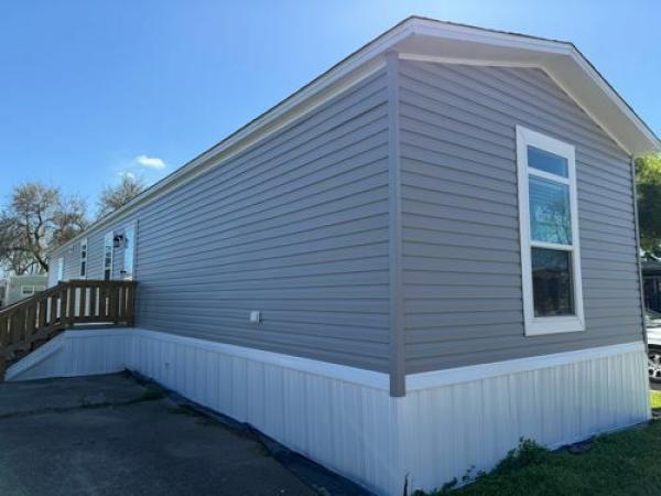 Photo 1 of 1 of home located at 1818 Main St Trlr 43 La Marque, TX 77568