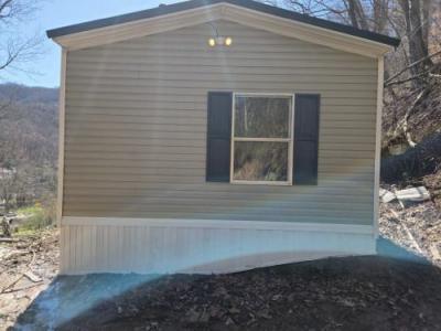 Photo 2 of 14 of home located at 183 Pine Branch Rd Grays Knob, KY 40829