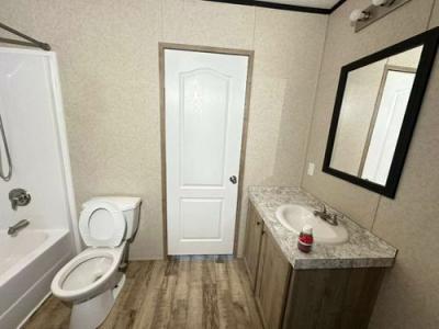 Photo 5 of 10 of home located at 124 Oak Park Dr Manvel, TX 77578