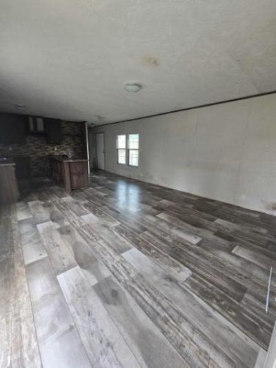 Photo 3 of 11 of home located at 112 Ash Ln Thibodaux, LA 70301