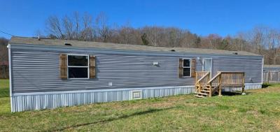 Photo 6 of 12 of home located at 4359 Highway 830 Corbin, KY 40701