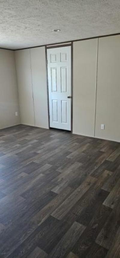 Photo 5 of 13 of home located at 408 Walnut St El Dorado, AR 71730