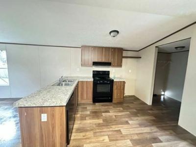 Photo 2 of 10 of home located at 104 N 12th St A Highlands, TX 77562