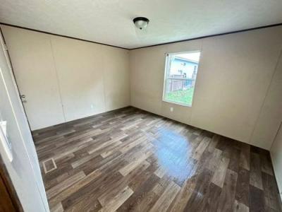 Photo 5 of 10 of home located at 104 N 12th St A Highlands, TX 77562