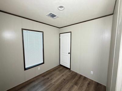 Photo 5 of 15 of home located at 10011 Cossey Rd Trlr 62 Houston, TX 77070