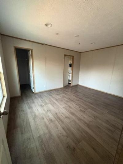 Photo 4 of 12 of home located at 324 Mill Pond Rd Clinton, SC 29325