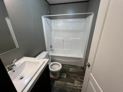 Photo 4 of 14 of home located at 38 County Road 5330 Baldwyn, MS 38824