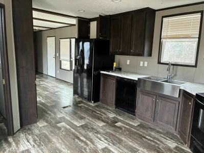 Photo 5 of 14 of home located at 38 County Road 5330 Baldwyn, MS 38824