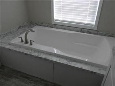 Photo 4 of 16 of home located at 326 Robincrest Cir Thaxton, VA 24174