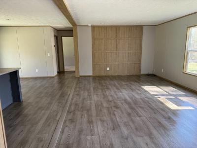 Photo 4 of 19 of home located at 1448 Ouachita Road 2 Stephens, AR 71764