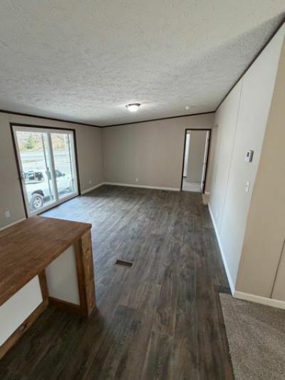 Photo 4 of 15 of home located at 2399 Us Hwy 23 S Pikeville, KY 41501