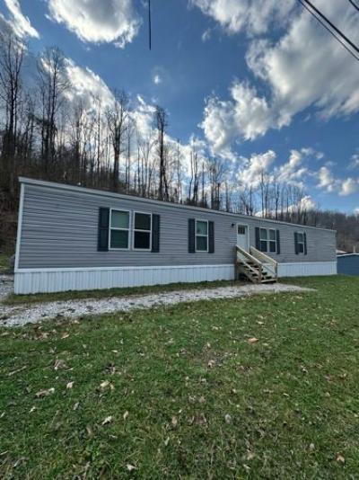 Photo 4 of 7 of home located at 1820 Mundy Hollow Rd Charleston, WV 25312