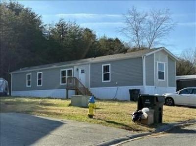 Photo 2 of 11 of home located at 4012 French Broad Cir Sevierville, TN 37876