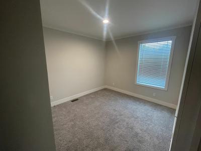 Photo 2 of 12 of home located at 313 Jordan St Mount Vernon, IL 62864