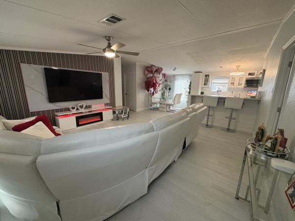 2000 Skyline 8D610487MA/B Mobile Home